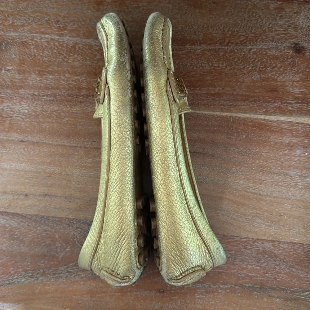 TORY BURCH | GOLD LEATHER LOAFERS | size 6.5